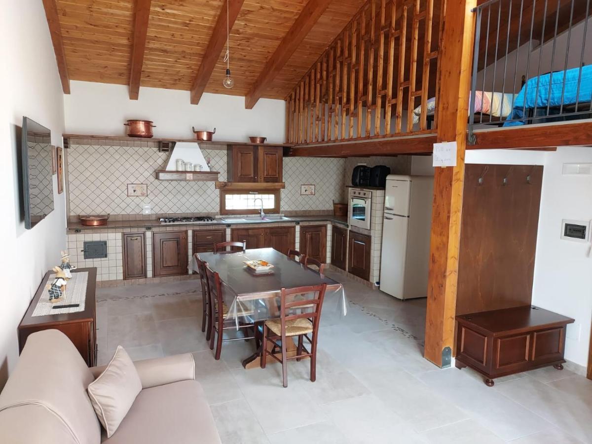 La Casa Sull'Aia,Av Bed and Breakfast Santo Stefano del Sole Buitenkant foto