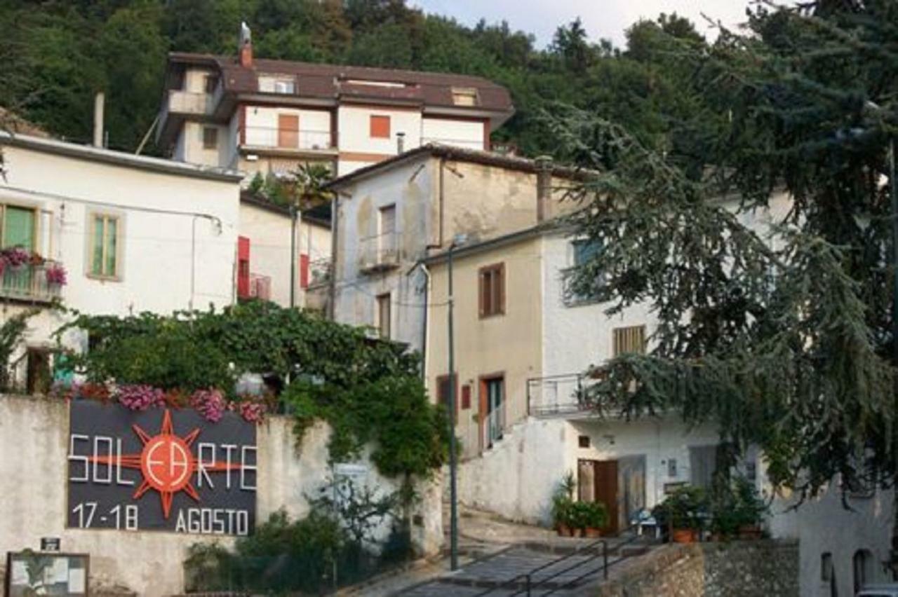 La Casa Sull'Aia,Av Bed and Breakfast Santo Stefano del Sole Buitenkant foto